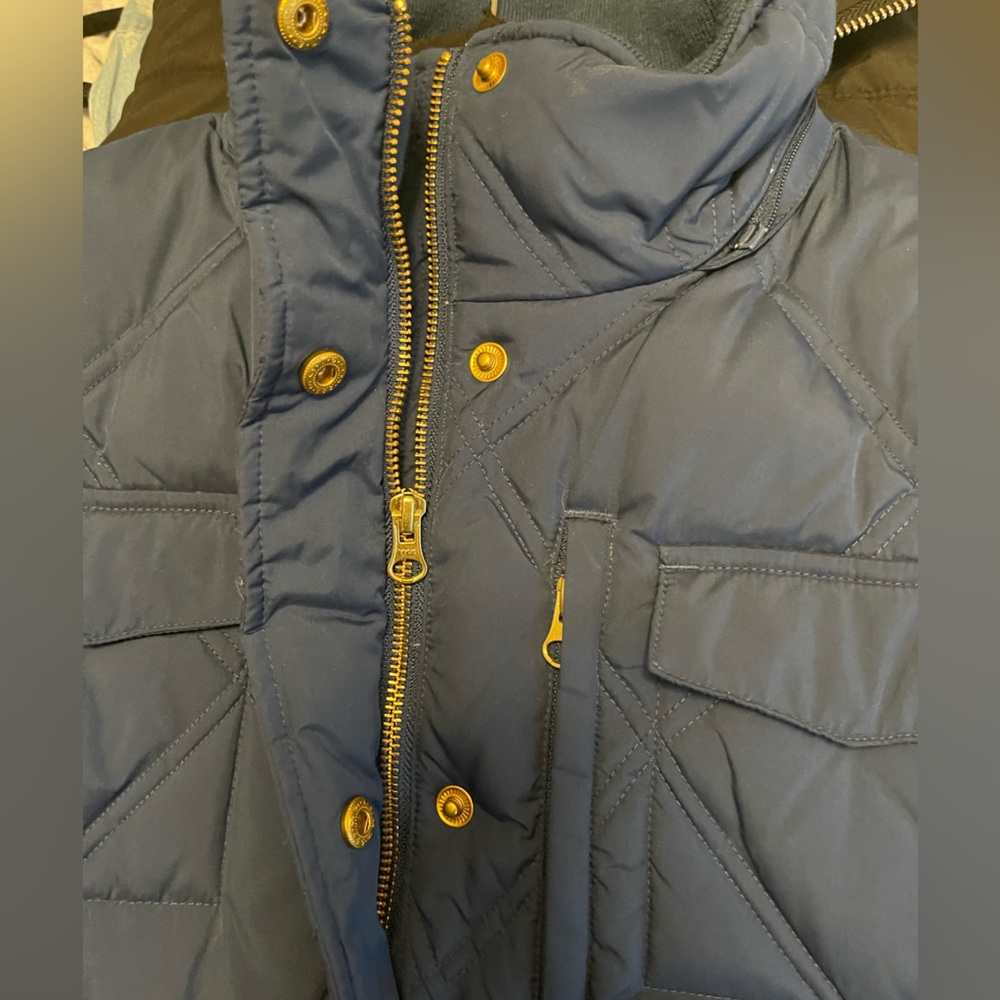 Land’s End Puffer Vest - Picture 4 of 7